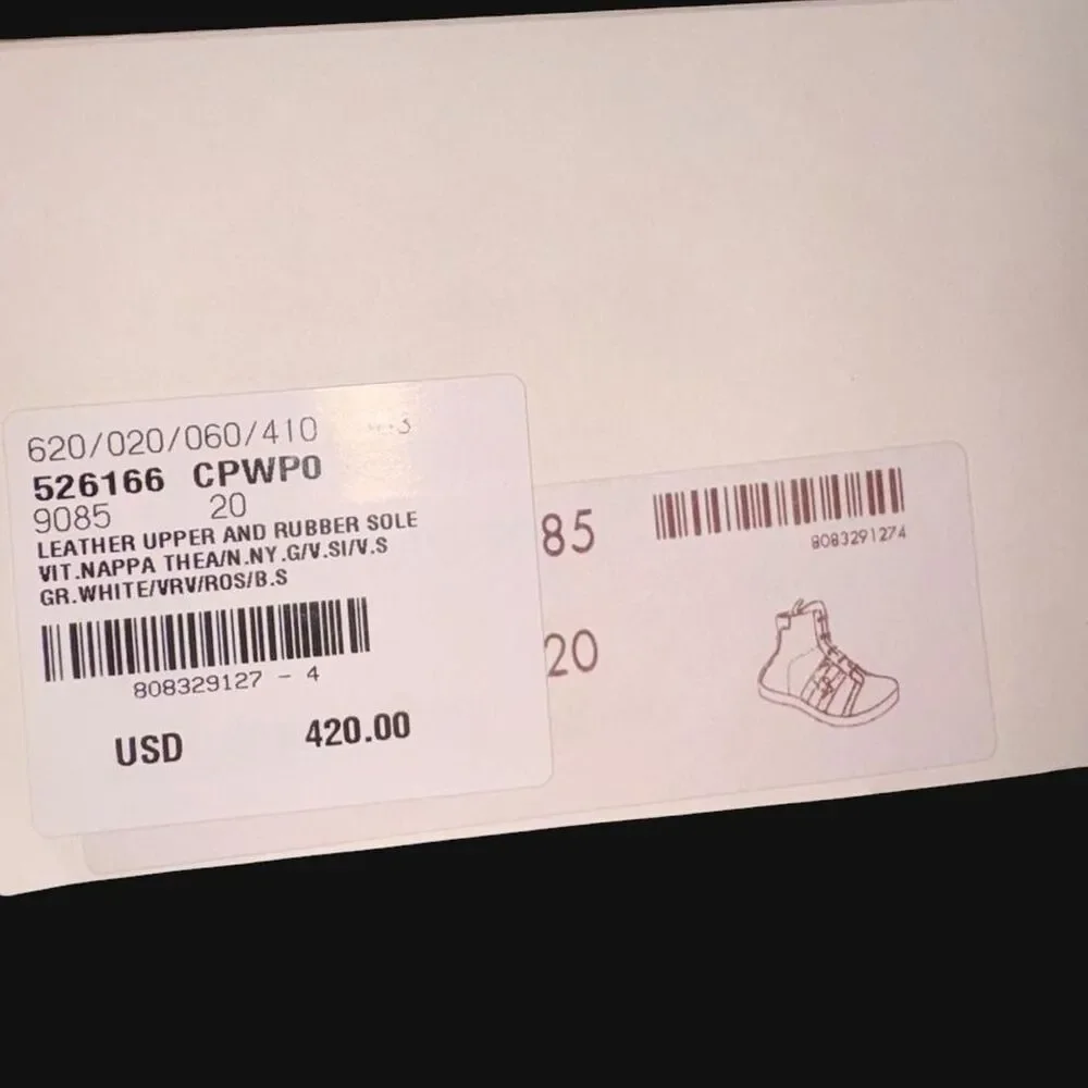Gucci White First-shoes-baby-shoes / Size 4.5-5